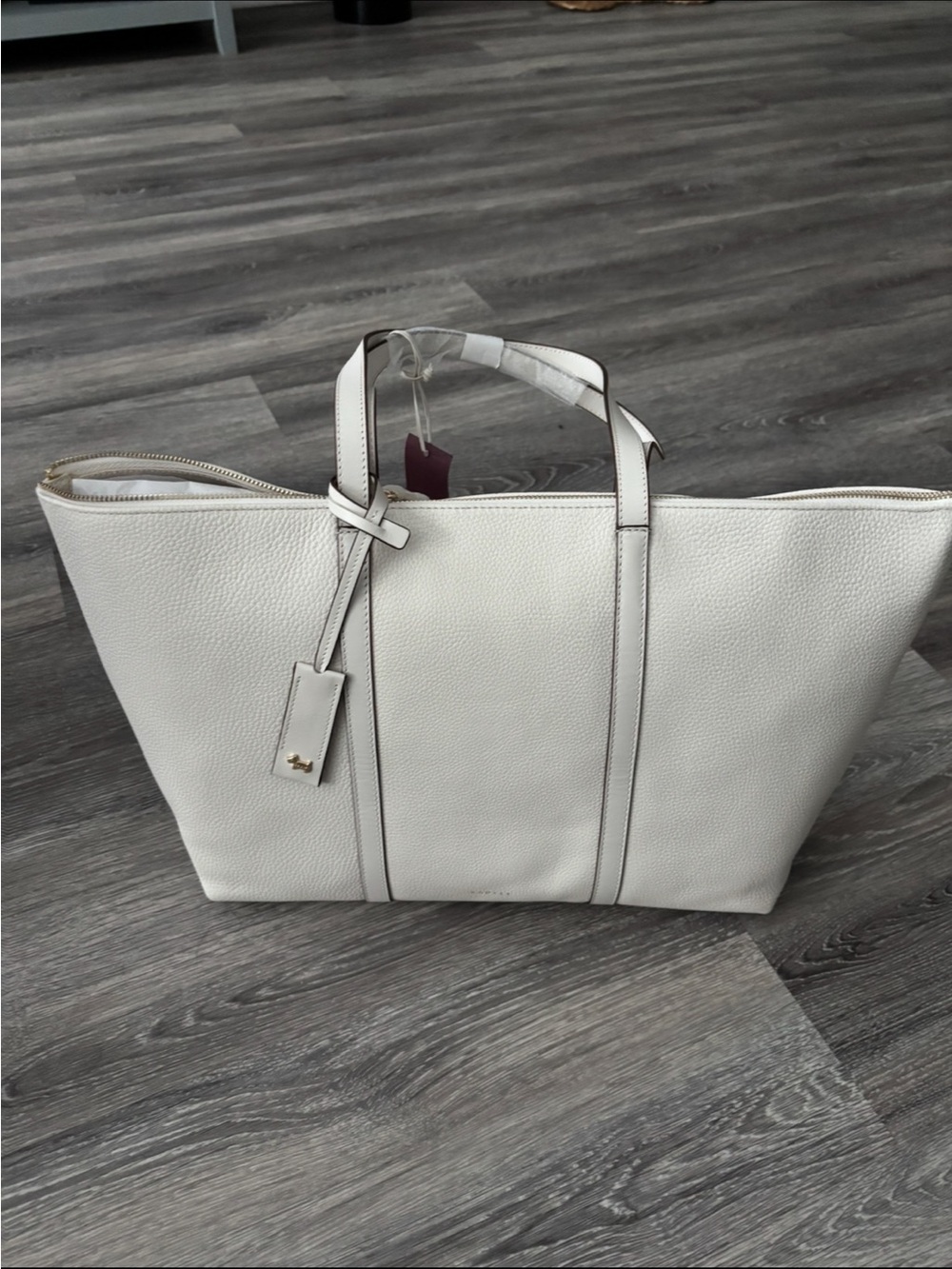 ⚜️RADLEY LONDON Ivory Pebbled Leather Shoulder Tote - NWT - Picture 2 of 4